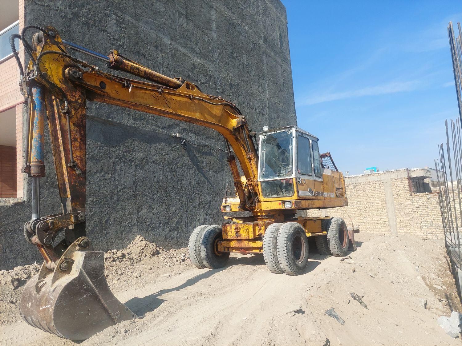 بیل مکانیکی|خدمات حمل و نقل|فلاورجان, |دیوار