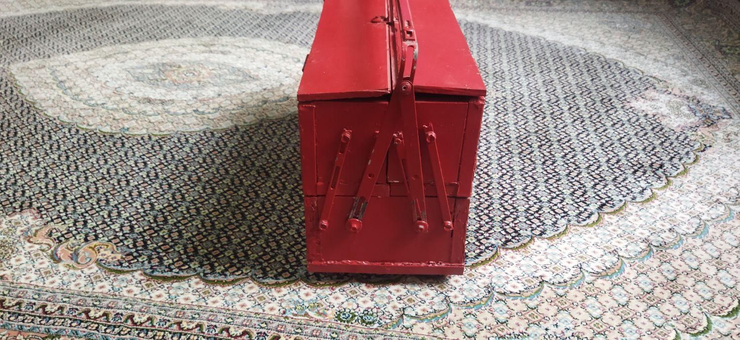 جعبه ابزار.چوبی.دست ساز.پایه دار|ابزارآلات|پارس‌آباد, |دیوار
