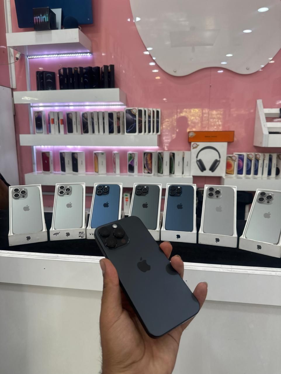 اپل iPhone 15 Pro Max با حافظهٔ ۲۵۶ گیگابایت|موبایل|تهران, استاد معین|دیوار