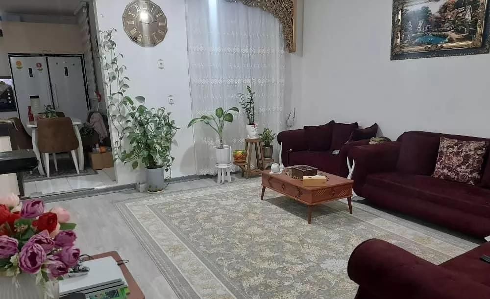 رهن یک واحد ساختمانی همراه پارکینگ خورموج|اجارهٔ آپارتمان|خورموج, |دیوار