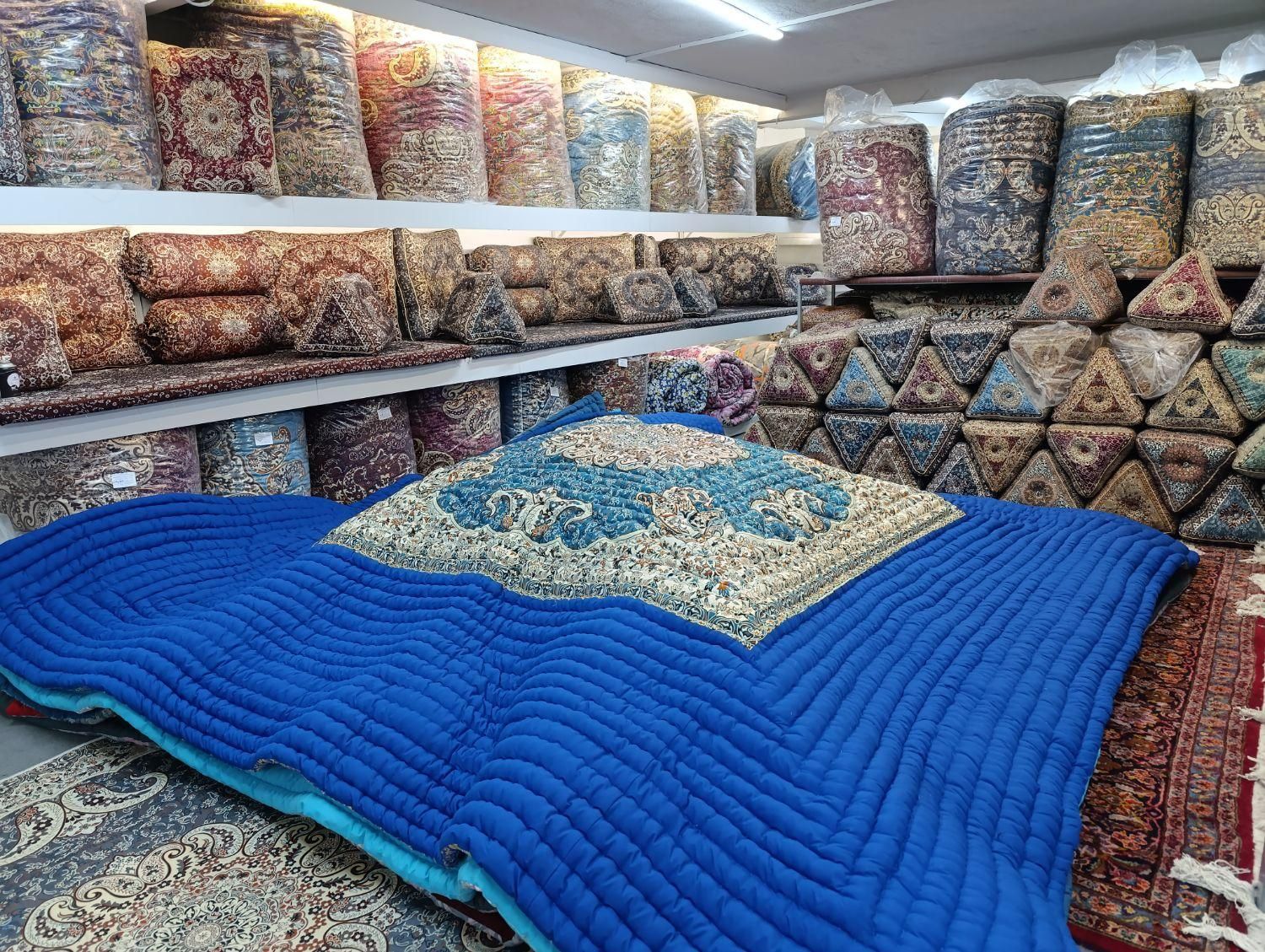 دنیای لحافکرسی شاه نشین لمکده مخصوص یلدا|رختخواب، بالش، پتو|مشهد, فاطمیه|دیوار