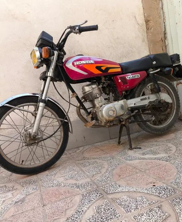 موتور سوزوکی 125 GP هندا 125 مدل 88|موتورسیکلت|اصفهان, شهرک امام خمینی|دیوار