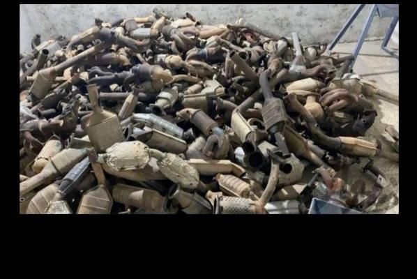 اگزوزکاتالیزورکاتالیزکاتالیست ال۹۰ ۲۰۶پارس جک|قطعات یدکی و لوازم جانبی|بروجرد, |دیوار