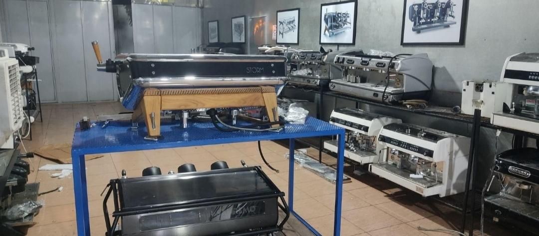 دستگاه اسپرسو ساز صنعتی یا قهوه ساز صنعتی|کافیشاپ و رستوران|شیراز, ارم|دیوار