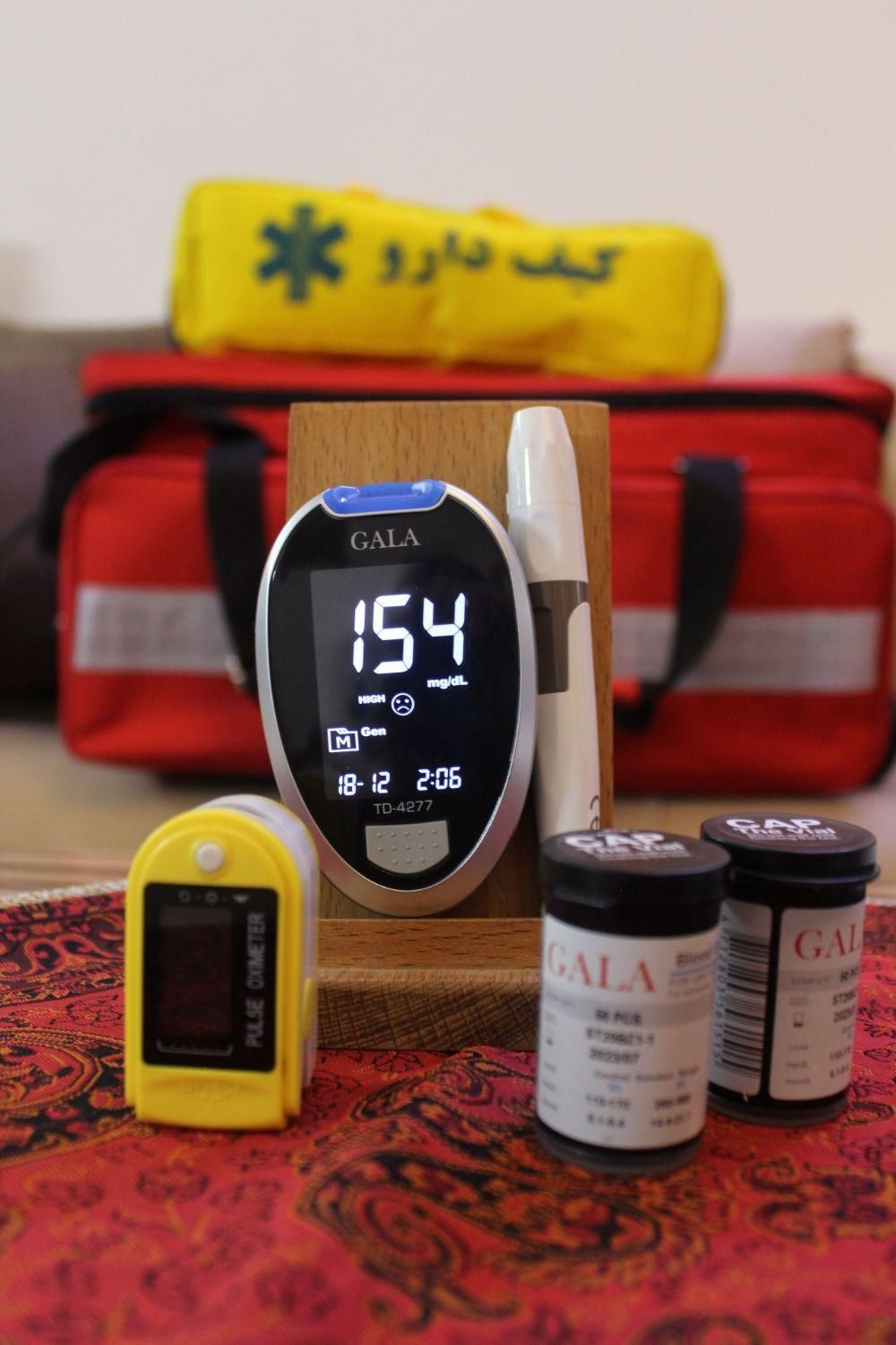 سرم تراپی تزریقات خدمات پرستاری درمنزل|خدمات آرایشگری و زیبایی|ورامین, ورامین|دیوار