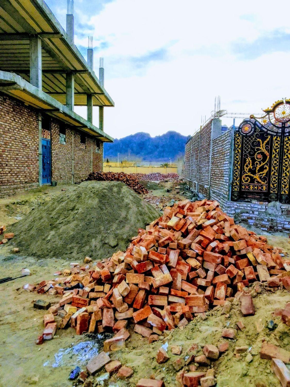 زمین تجاری-مسکونی  دادگستری|فروش زمین و ملک کلنگی|خاش, |دیوار