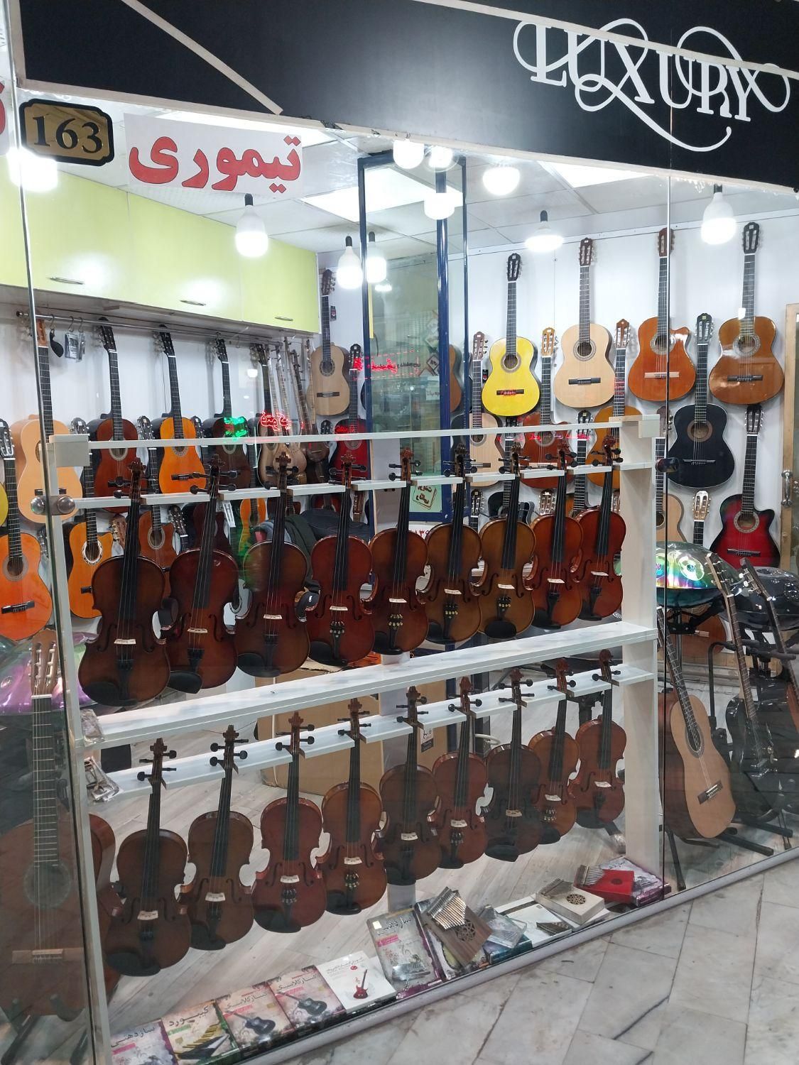 ویولن مدل master (موسیقی تیموری)|ویولن|اردبیل, |دیوار