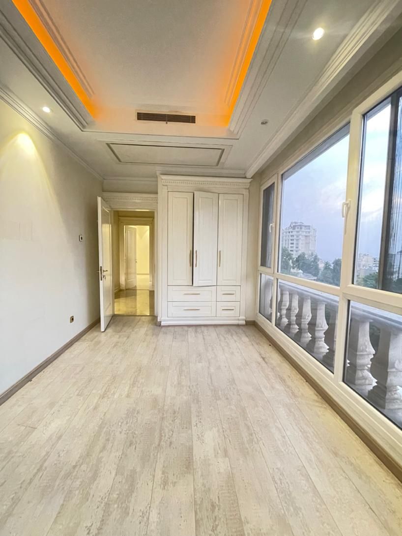 اجاره آپارتمان ۱۸۰متر۳خواب نیاوران/نخجوان