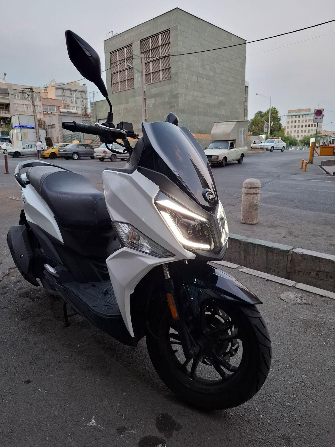 موتور اسکوتر  sym j200|موتورسیکلت|تهران, اباذر|دیوار