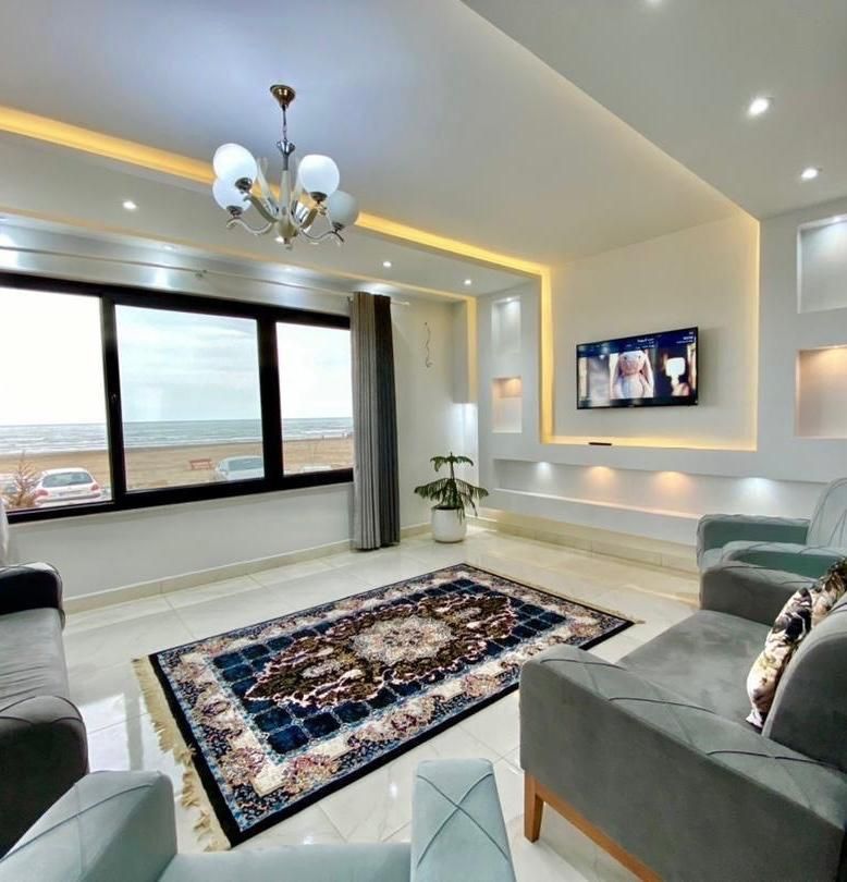 ویلا استخر دار ساحلی ( مستقیم از خود مالک )|اجارهٔ کوتاه‌مدت ویلا و باغ|بندر انزلی, اطبا|دیوار