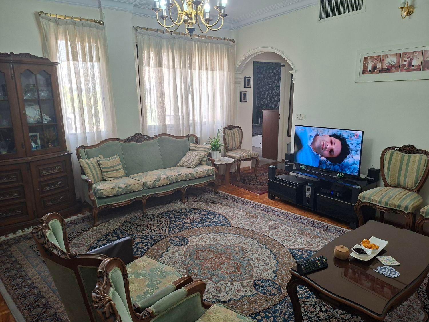 ۸۵متر ۲خواب جلفا *۲پارکینگ*|فروش آپارتمان|تهران, جلفا|دیوار