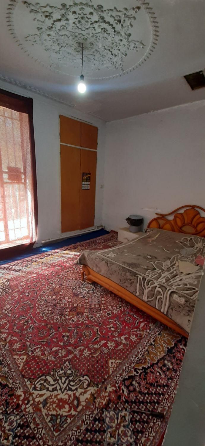 منزل مبله.خانه مسافر.(جای پارک دو ماشین)|اجارهٔ کوتاه‌مدت آپارتمان و سوئیت|شیراز, وحدت|دیوار