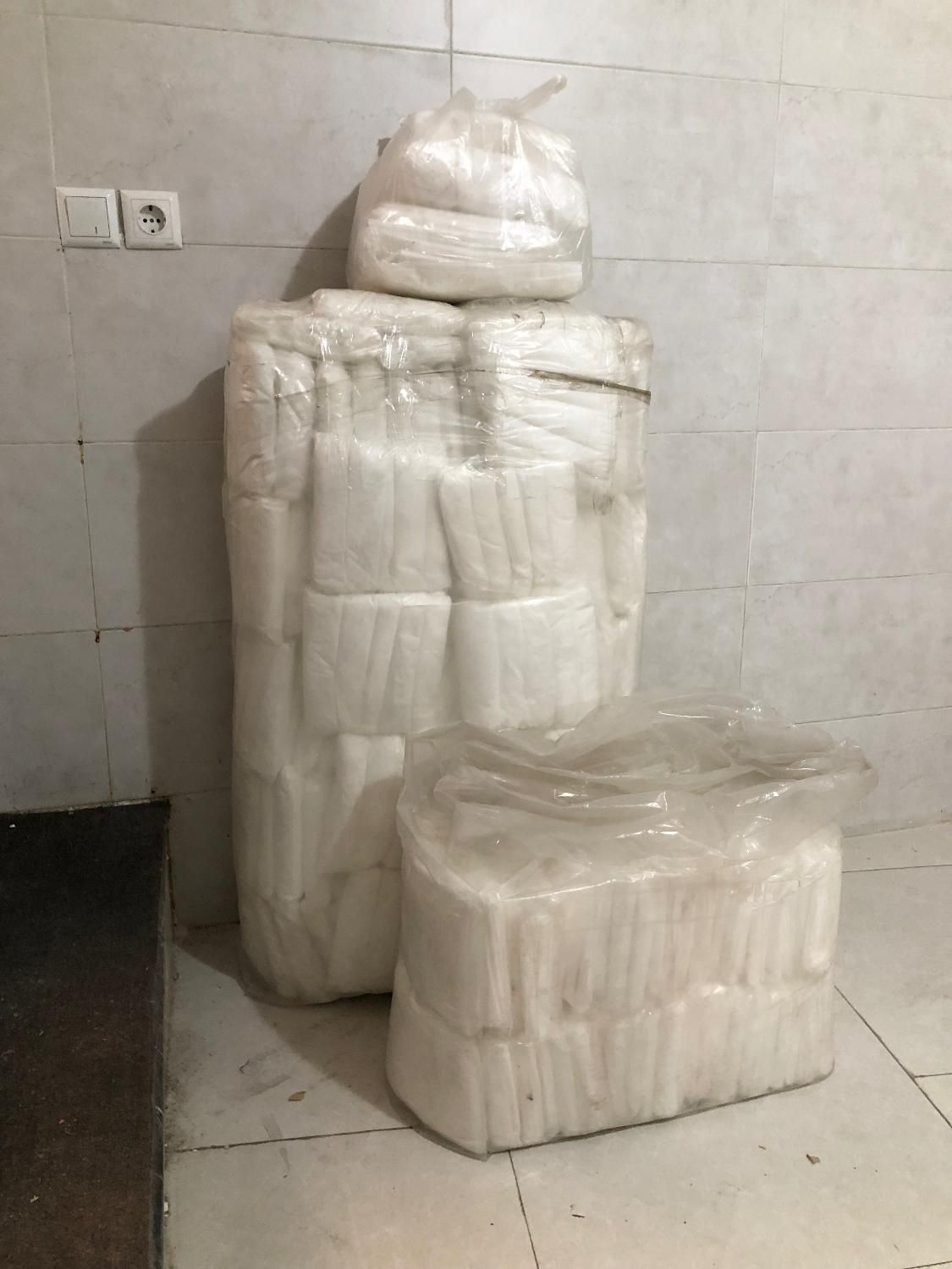 روتختی و روبالشی یکبار مصرف|رختخواب، بالش، پتو|تبریز, |دیوار