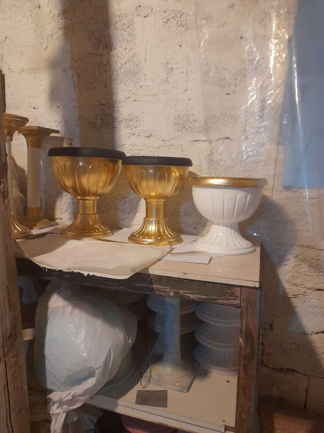 تولید کننده انواع گلدان پلیمری و موزائیک|گل و گیاه طبیعی|تبریز, |دیوار