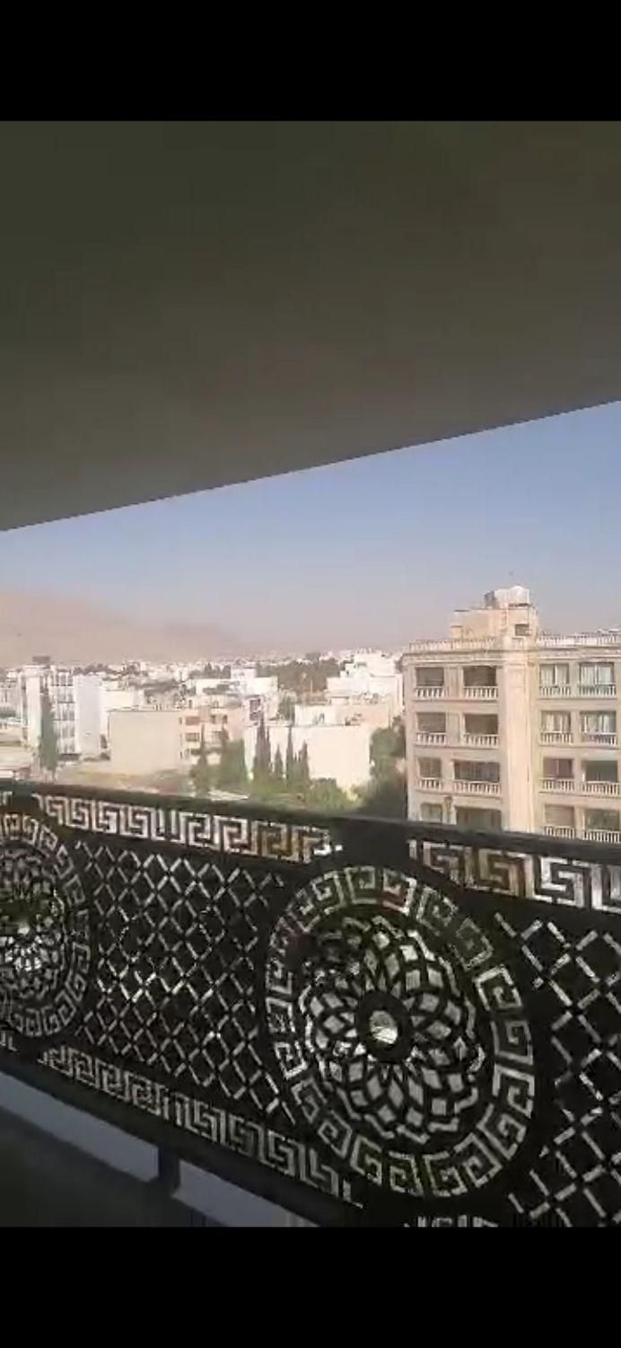 دفتر اداری بر زرهی مناسب وکلا و پزشکان|فروش دفتر کار، اتاق اداری، مطب|شیراز, زرهی|دیوار