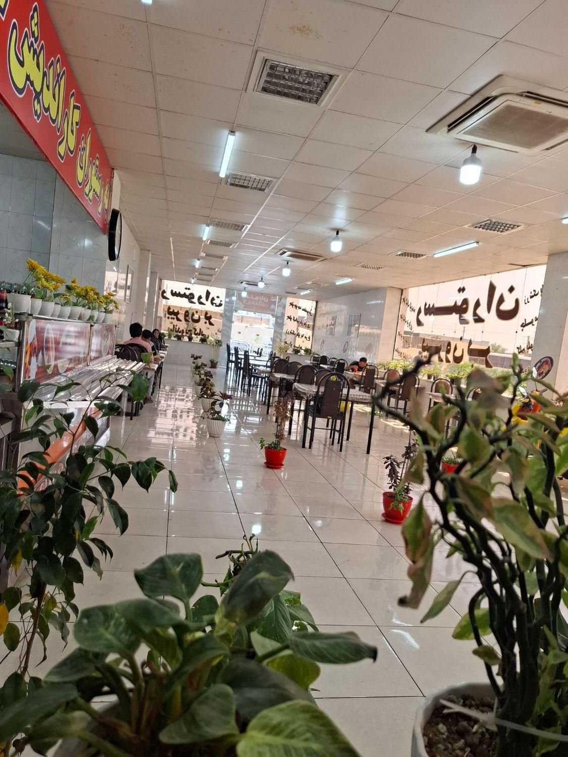 استخدام کارگر ساده جهت رستوران|استخدام خدمات فروشگاه و رستوران|شیراز, کاراندیش|دیوار