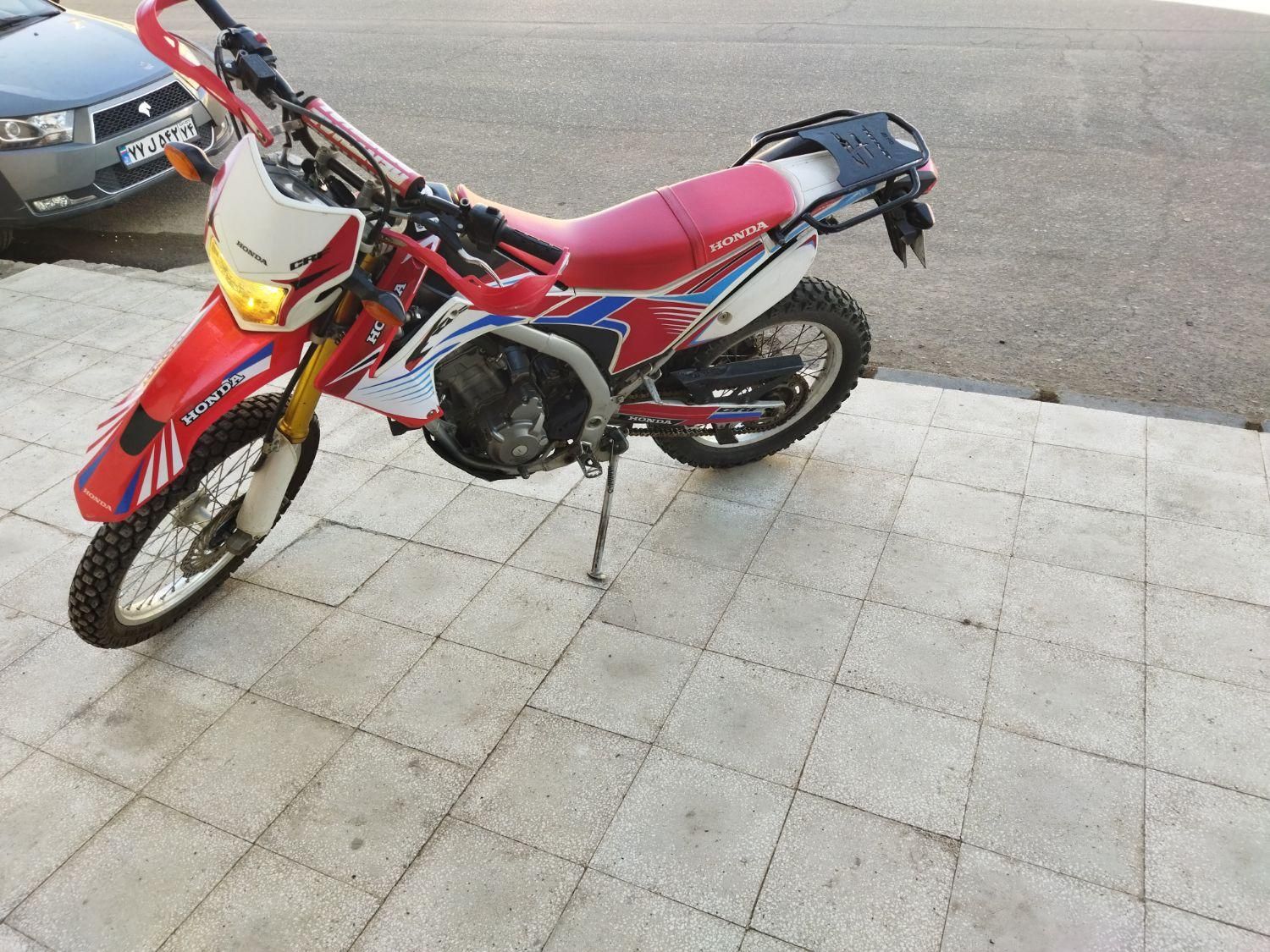 crf 250 L|موتورسیکلت|مشهد, کوه سنگی|دیوار