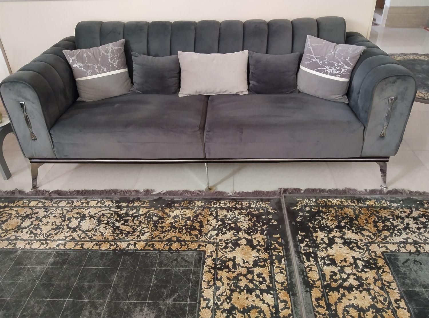 مبل هشت نفره چستر صدفی نو نو|مبلمان خانگی و میز عسلی|شیراز, شهرک گلستان|دیوار