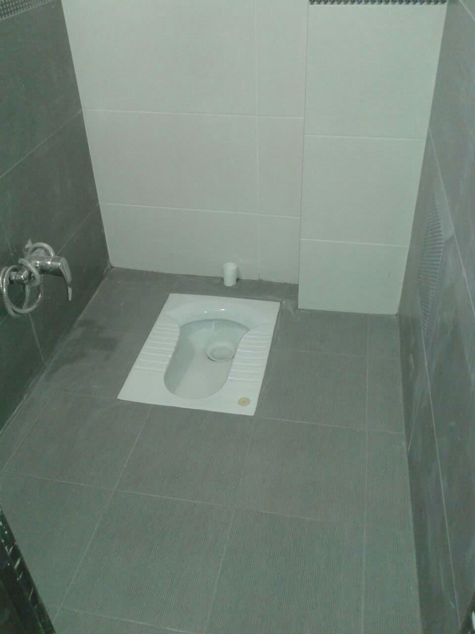 سرامیک کاری سرامیک کار کف کاشی بین کابینت .بنایی|خدمات پیشه و مهارت|مشهد, هدایت|دیوار