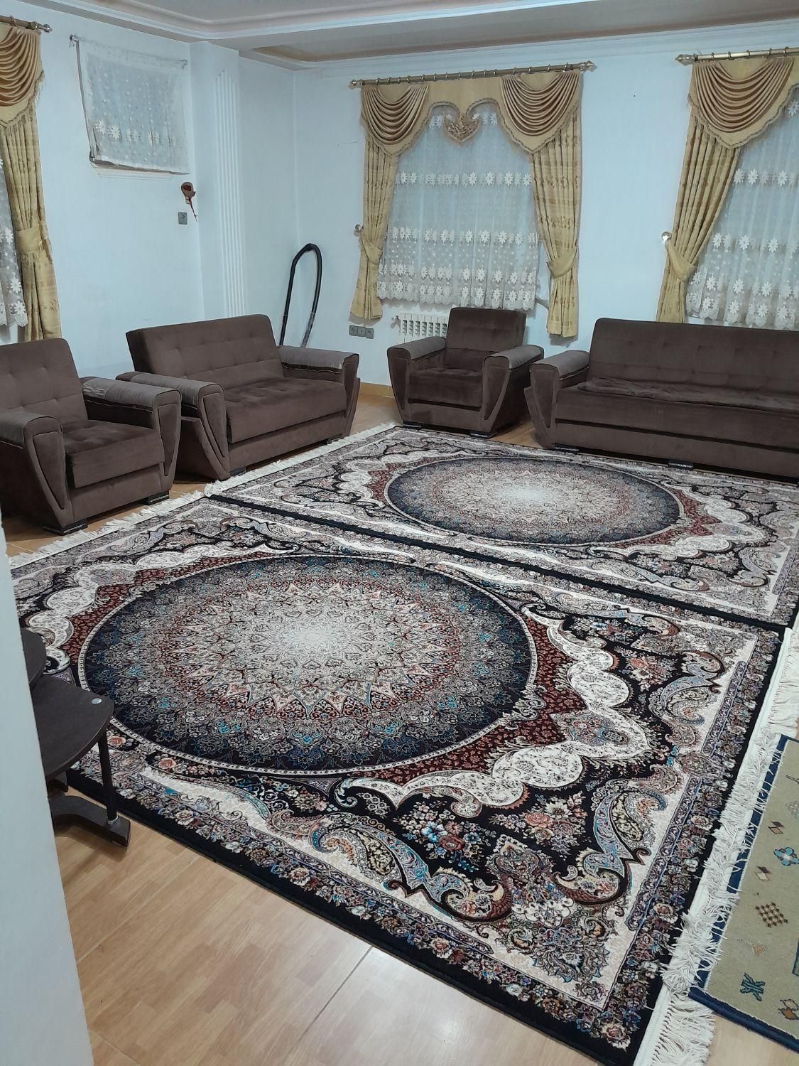 سوئیت آپارتمان دوخواب با پارکینگ رشت مرکز|اجارهٔ کوتاه‌مدت آپارتمان و سوئیت|رشت, کوی عرفان|دیوار