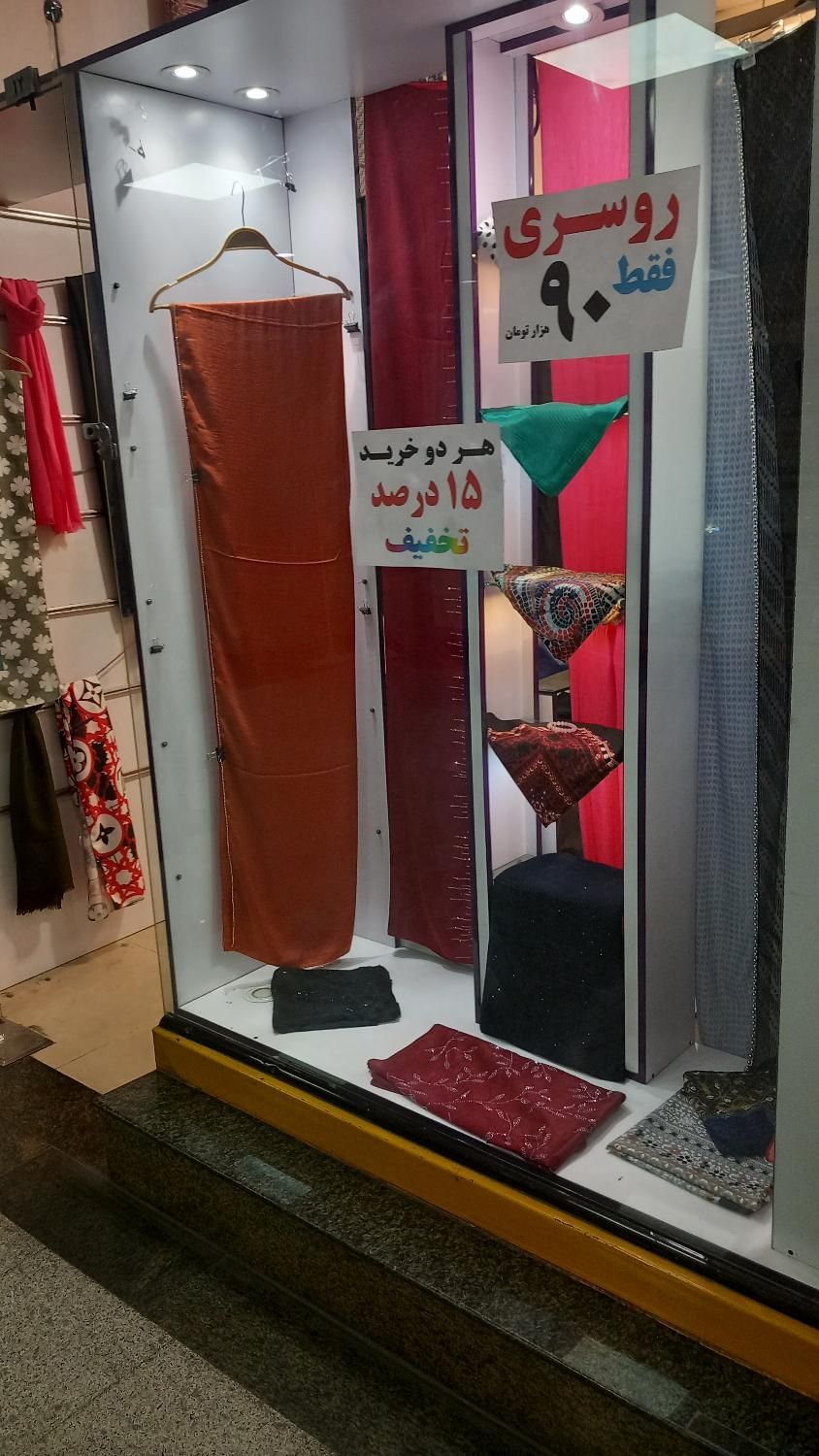 فروش مغازه در مجتمع تجاری زیتون - موقعیتی استثنایی|فروش مغازه و غرفه|تهران, بروجردی|دیوار