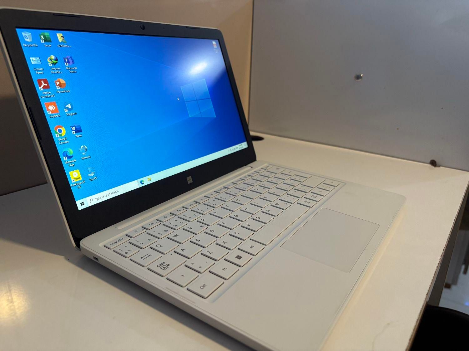 surface لپتاب se نسخه 64گیگ و رم 4|رایانه همراه|زابل, |دیوار