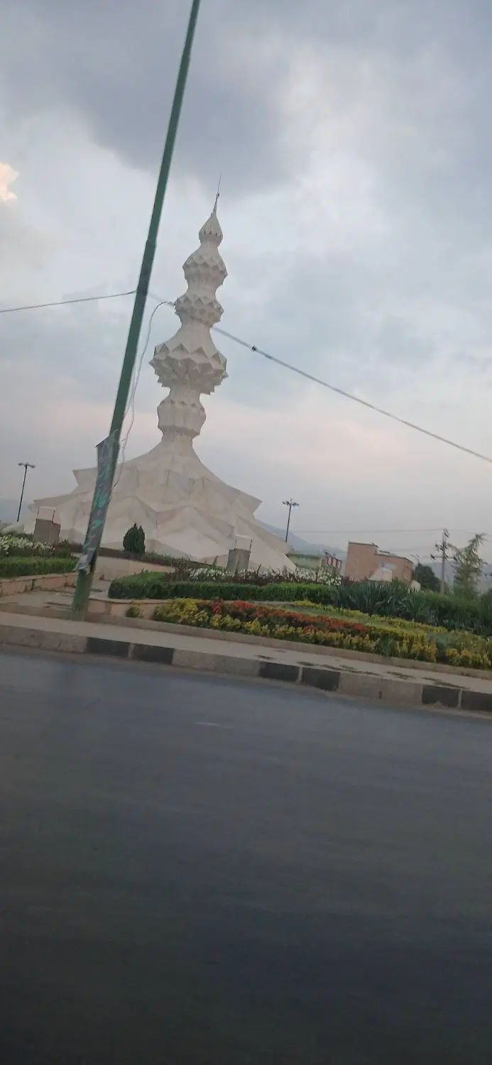 مغازه ۲۰۰ متری در گمرک بانصب تابلو شیک  پرتردد|اجارهٔ مغازه و غرفه|تهران, گمرک|دیوار