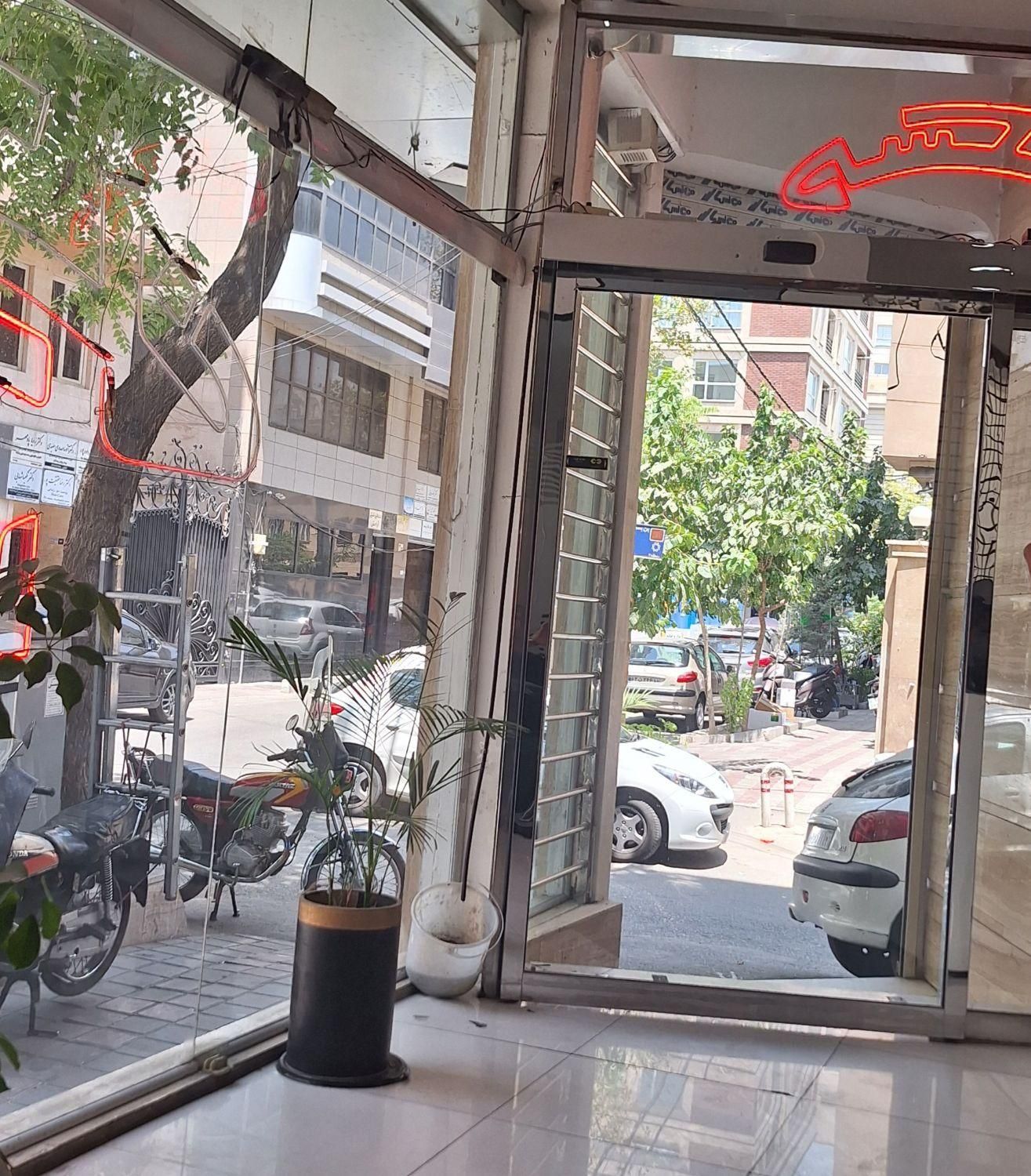 بورس اجاره مغازه  در متراژ و شرایط مختلف|اجارهٔ مغازه و غرفه|تهران, قبا|دیوار