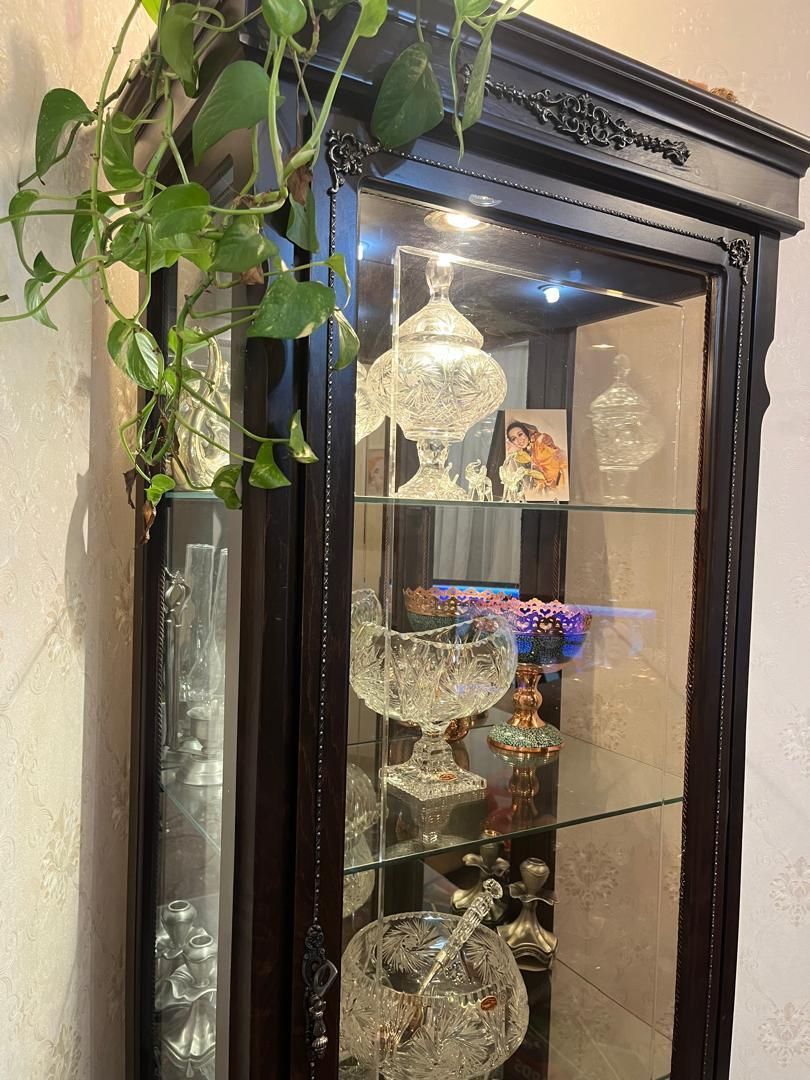 بوفه چوب خوب و سالم آیینه دار|بوفه، ویترین، کنسول|تهران, استخر|دیوار