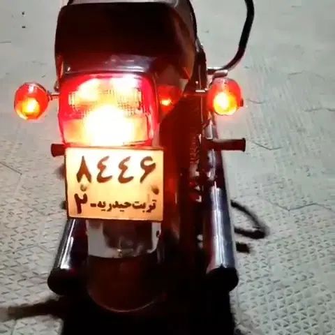 ایژروستا|موتورسیکلت|اصفهان, شفق|دیوار