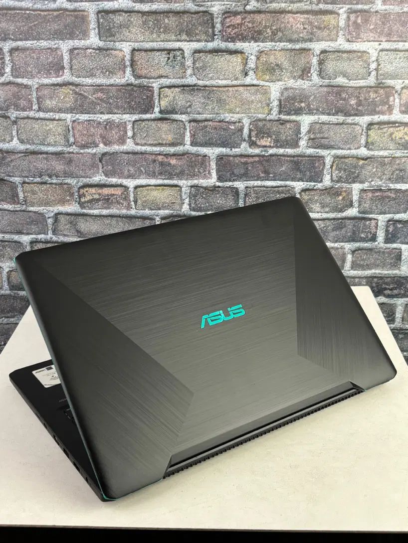 لپتاپ ایسوس با پردازندهRyzen 5/با۴گرافیک مجزا1050|رایانه همراه|تهران, میدان ولیعصر|دیوار