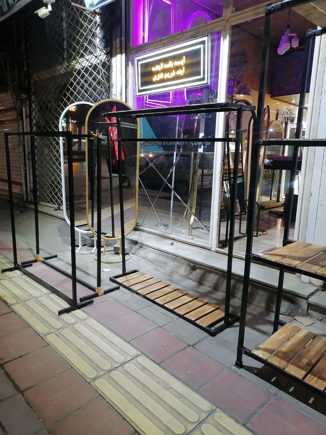 قفسه بندی و طبقه بستی (رگال)|کتابخانه، شلف، قفسه‌های دیواری|ارومیه, |دیوار