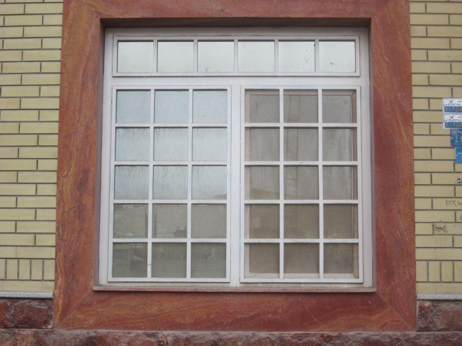 ساخت درب پنجره ساده و طرح دار|خدمات پیشه و مهارت|شیراز, نصر|دیوار