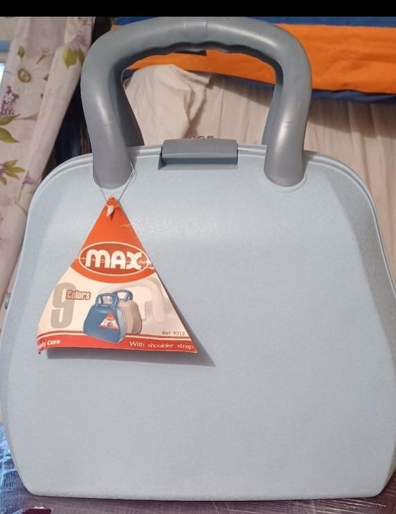 کیف وسایل ارایش max نو|آرایشی، بهداشتی، درمانی|تهران, شادمان|دیوار