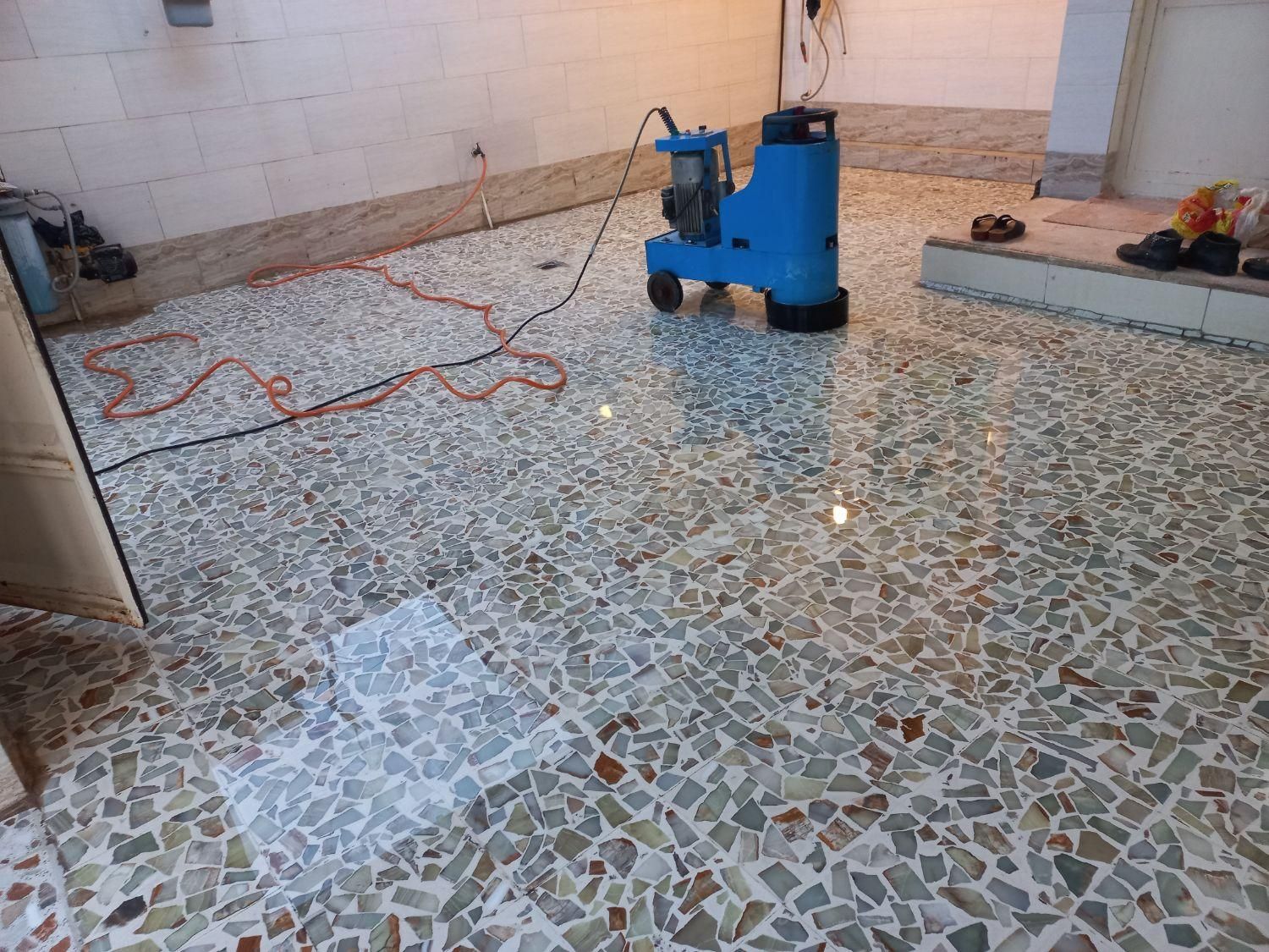 خدمات کفسابی کفساب کاشی سابی بتن ساب|خدمات نظافت|آبادان, |دیوار