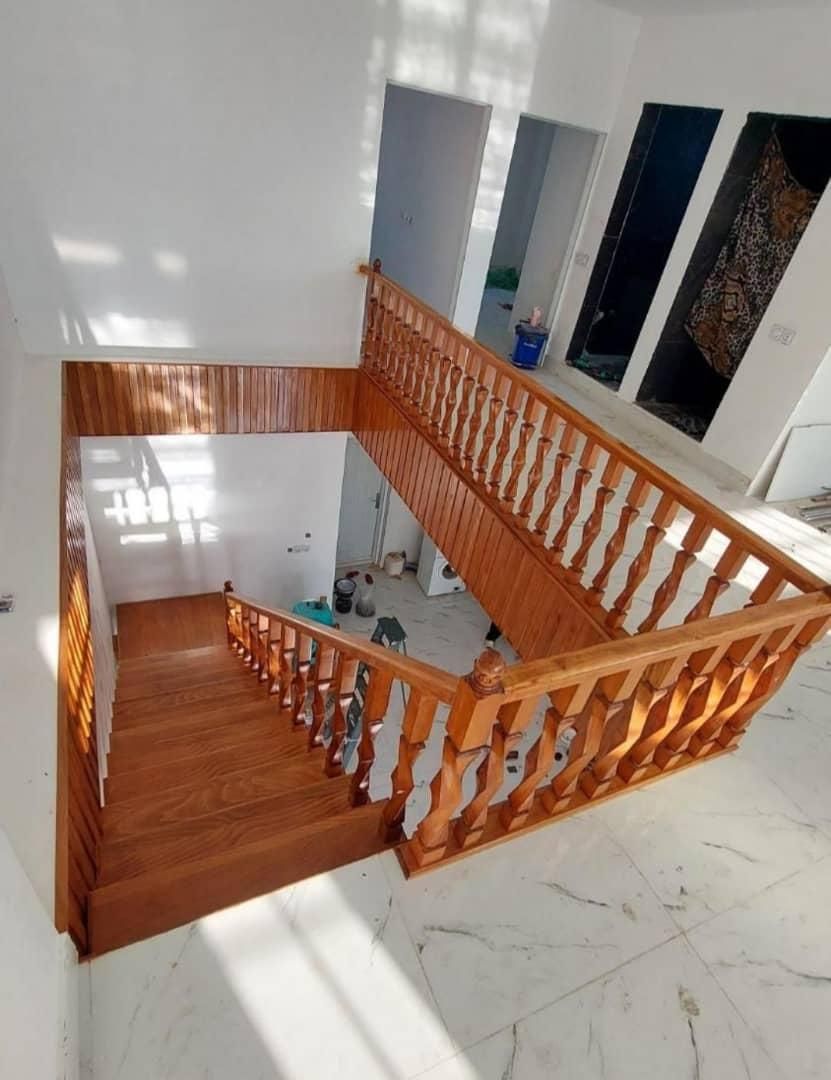 کاور کف پله کنسول دوبلکس گرد نرده چوبی تک محور|خدمات پیشه و مهارت|چهاردانگه (تهران), |دیوار