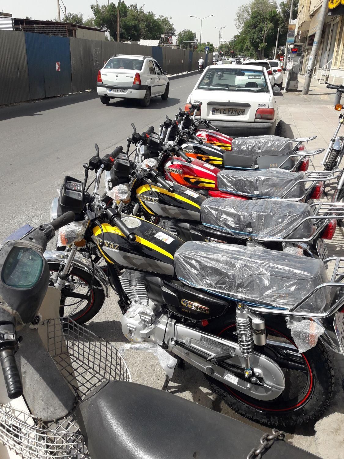 پرواز ۱۲۵ مدل ۱۴۰۴ صفر استارتی|موتورسیکلت|اصفهان, شاهد|دیوار