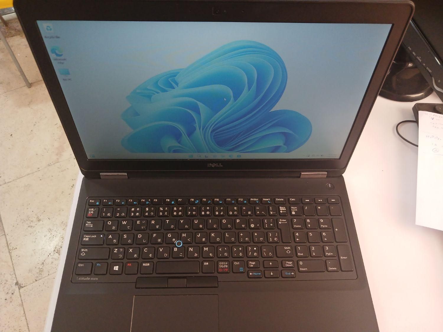 Dell latitude e5570 (6)|رایانه همراه|اندیشه, اندیشه فاز ۱|دیوار