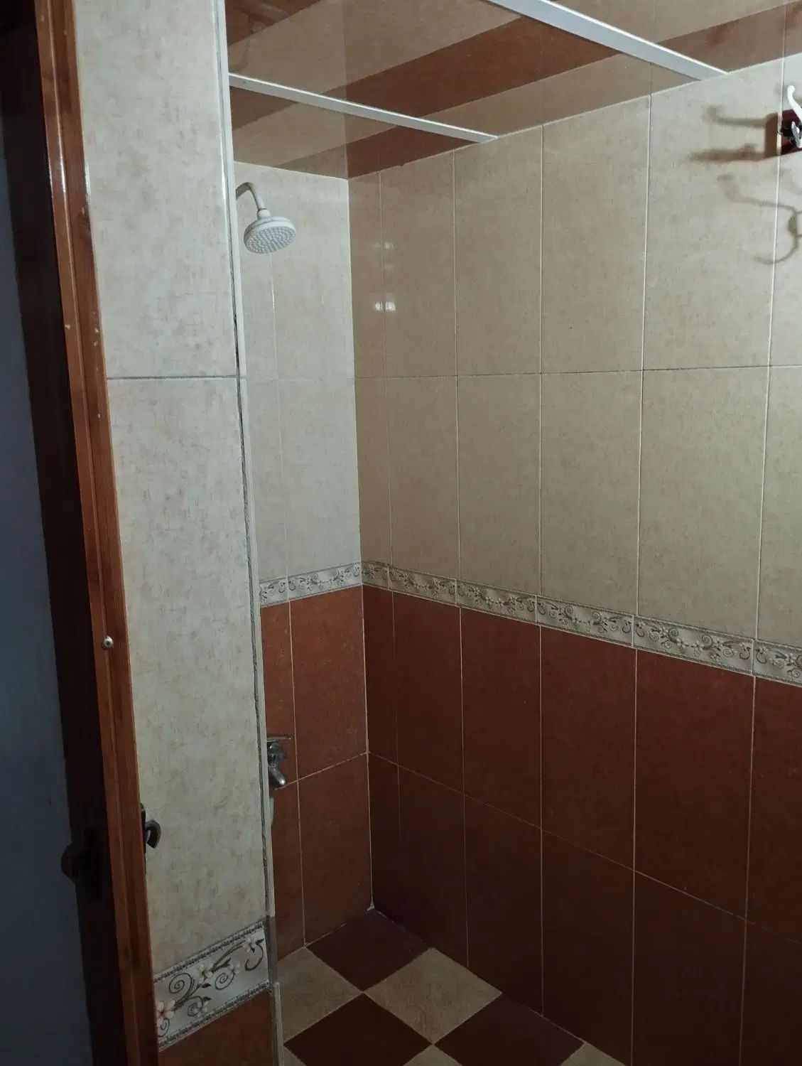 سویت مرتب پارکینگ دار .به همشهری و مسافر داده میشو|اجارهٔ کوتاه‌مدت آپارتمان و سوئیت|آشخانه, |دیوار