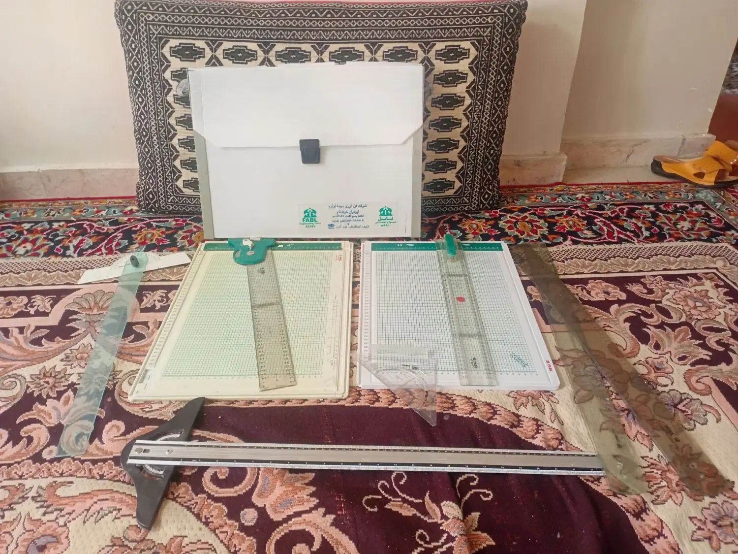 تخته رسم وکیف لبتاب ومدارک وخطکش تی آلمینیومی|لوازم التحریر|سبزوار, توحیدشهر|دیوار