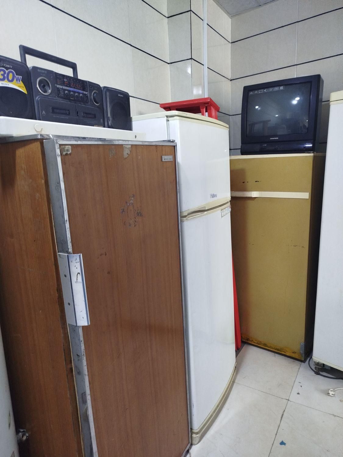 ی ی یخچال و فریزر خانگی|یخچال و فریزر|جهرم, |دیوار