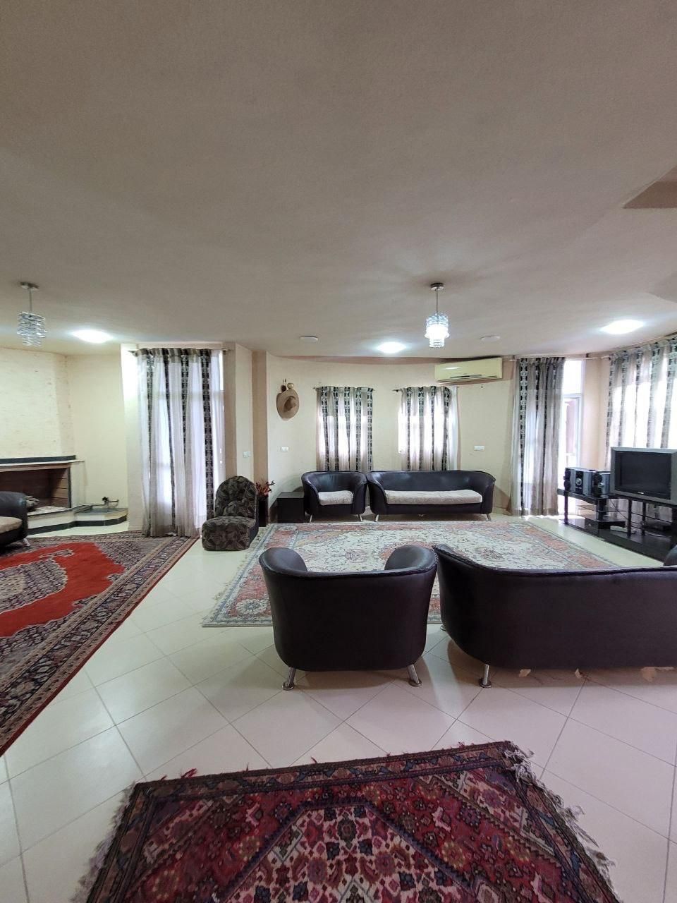 اجاره روزانه/هفتگی/ماهانه ویلای ساحلی|اجارهٔ کوتاه‌مدت ویلا و باغ|بندر انزلی, لیچارگی حسن رود|دیوار