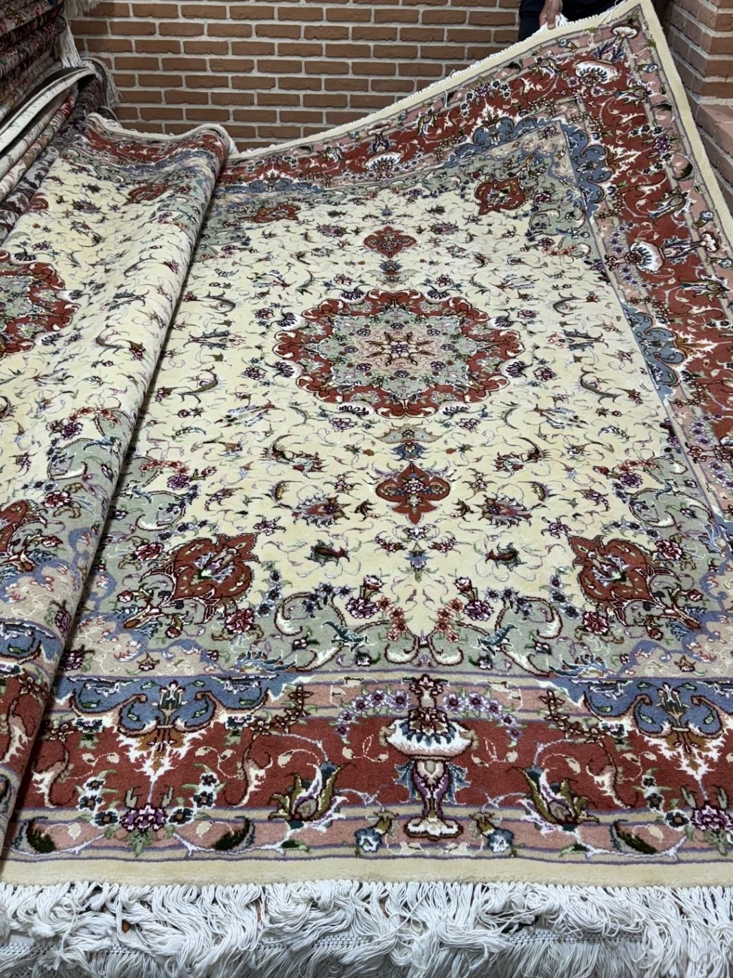 خریدار فرش خطیبی و علیا از بافنده،نقدی از تبریز|فرش|بناب, |دیوار
