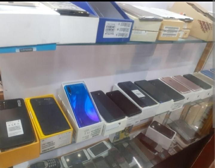 فروشگاه (حاج ارزانی)مرکز گوشی دست دوم یزد|موبایل|یزد, |دیوار