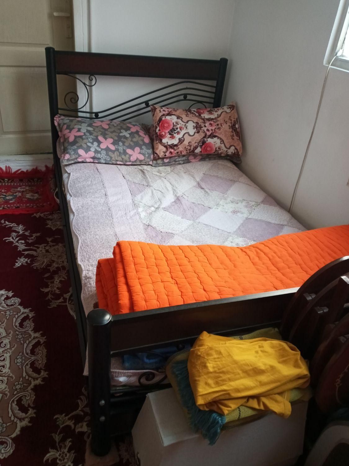 تخت‌سالم‌با۲عددکشو۲متردر۱۳۰|تخت و سرویس خواب|تهران, وصفنارد|دیوار