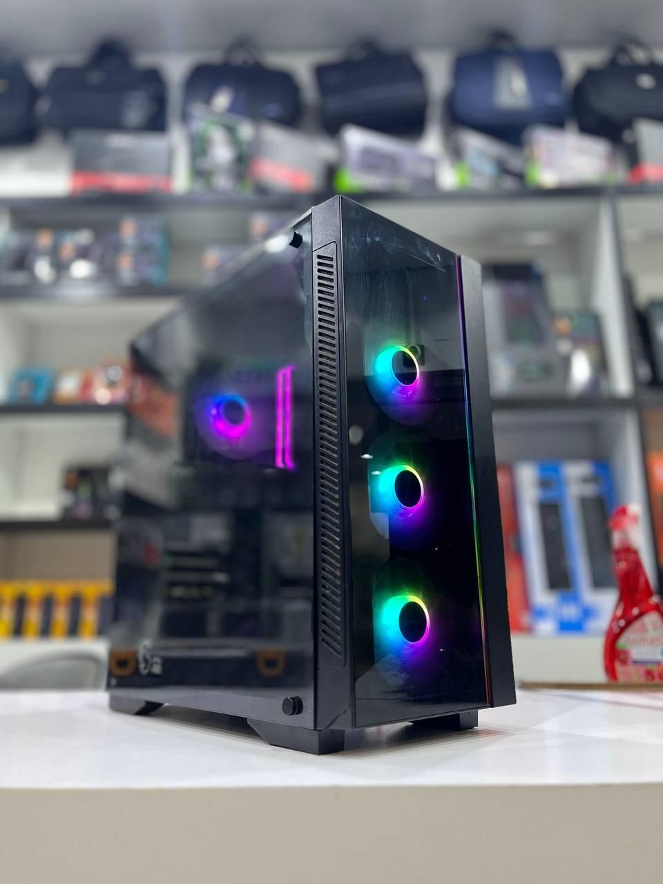 کامپیوتر گیمینگ و رندرینگ RTX5050 - 12400 تمام نو|رایانه رومیزی|گرگان, |دیوار