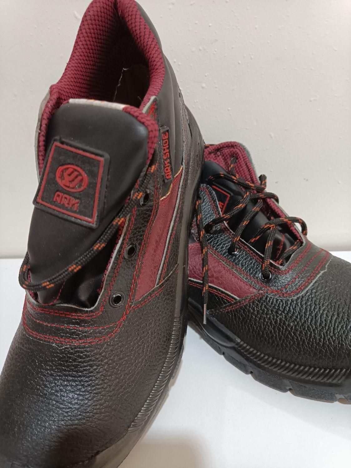 کفش ایمنی|کیف، کفش، کمربند|اهواز, سپیدار|دیوار