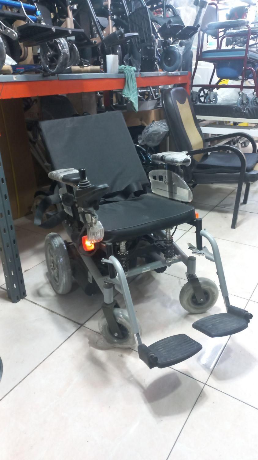 اجاره. تخت و ویلچر|خدمات آرایشگری و زیبایی|فردیس, طالقانی|دیوار