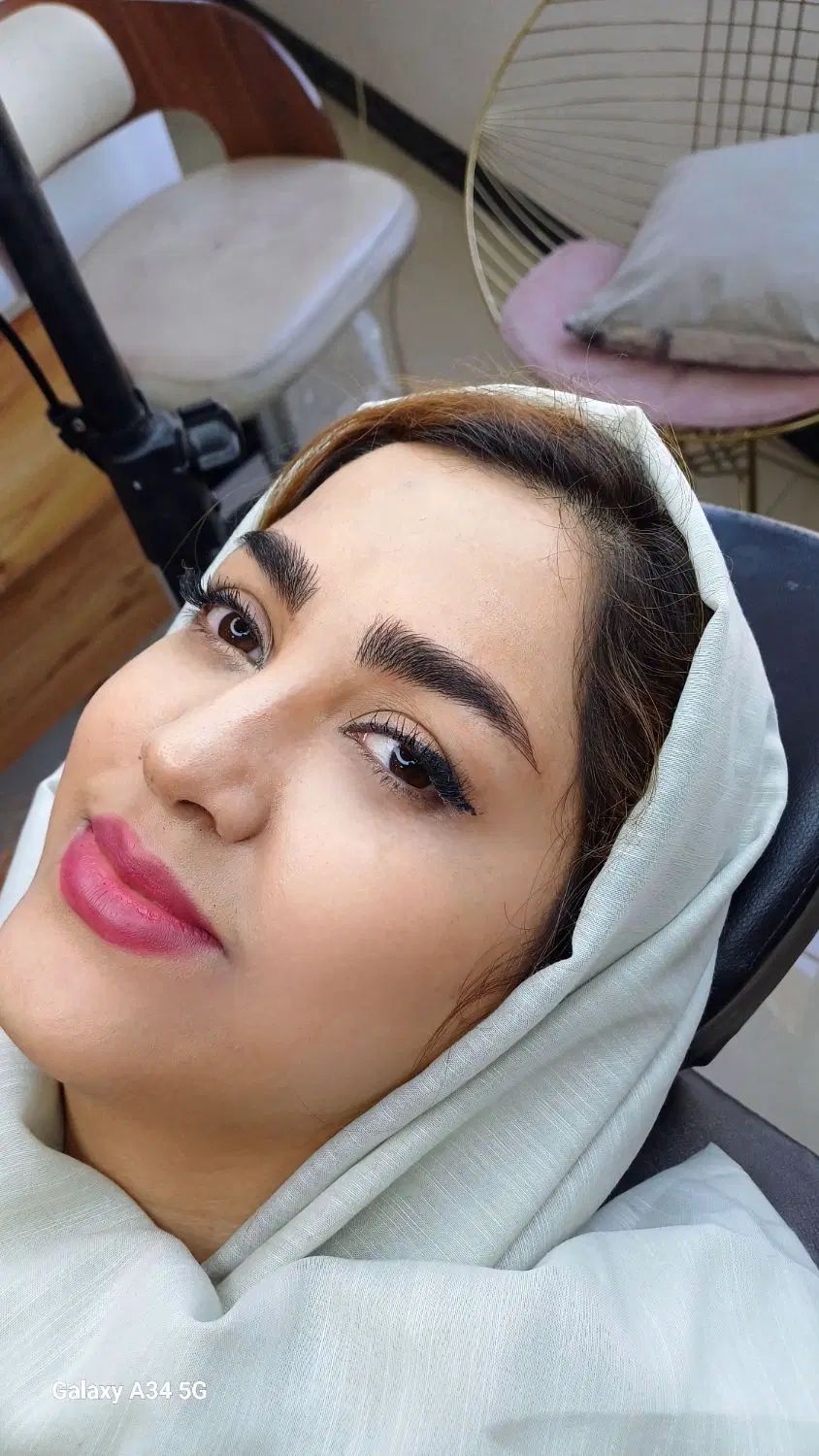 به یک مدل برای انجام کارفیبروز نیازمندیم|خدمات آرایشگری و زیبایی|تهران, سعادت‌آباد|دیوار