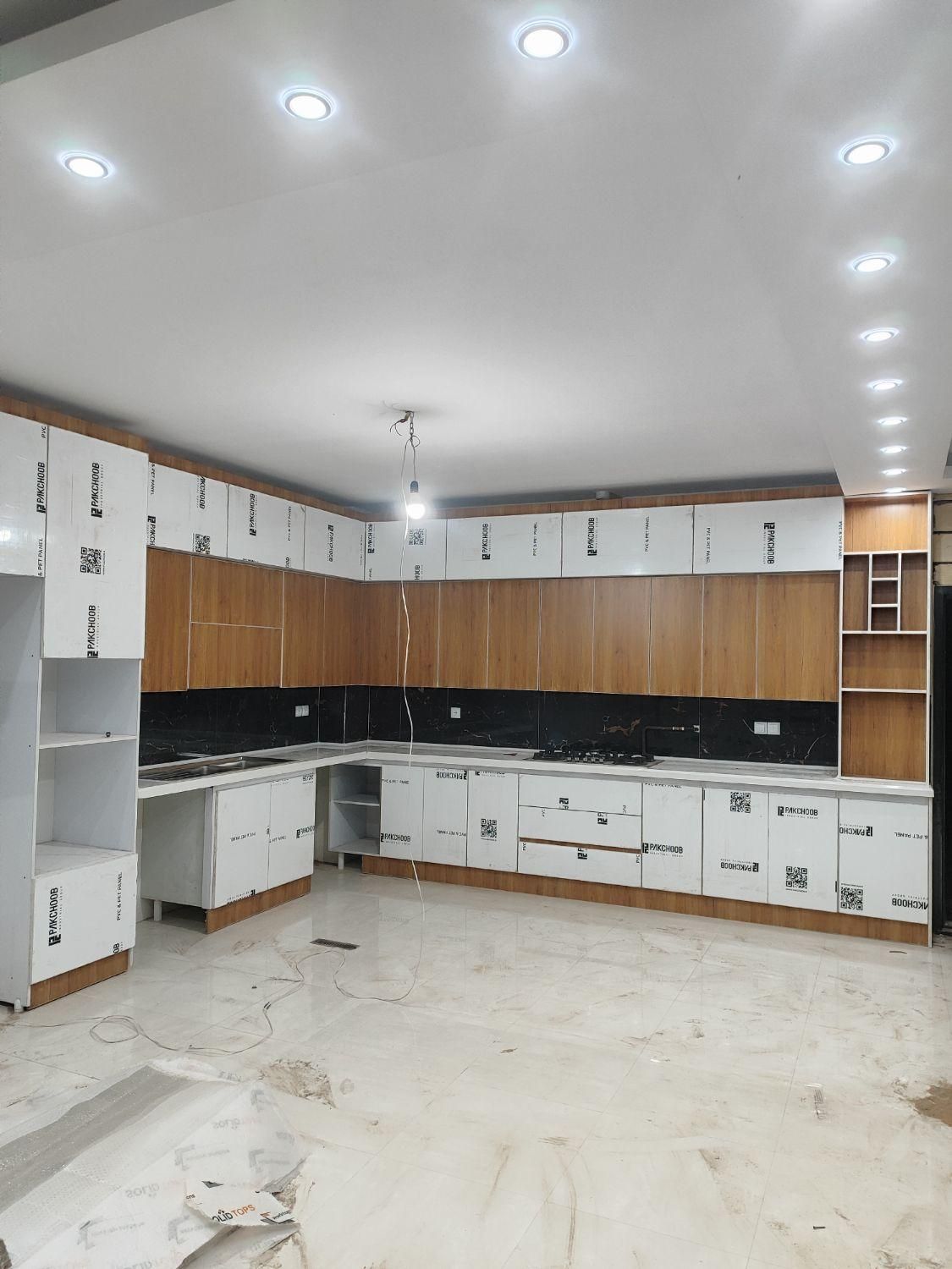 کابینت های گلاس mdf کمد ودرب اتاقی تعمییرات|کتابخانه، شلف، قفسه‌های دیواری|سیرجان, |دیوار